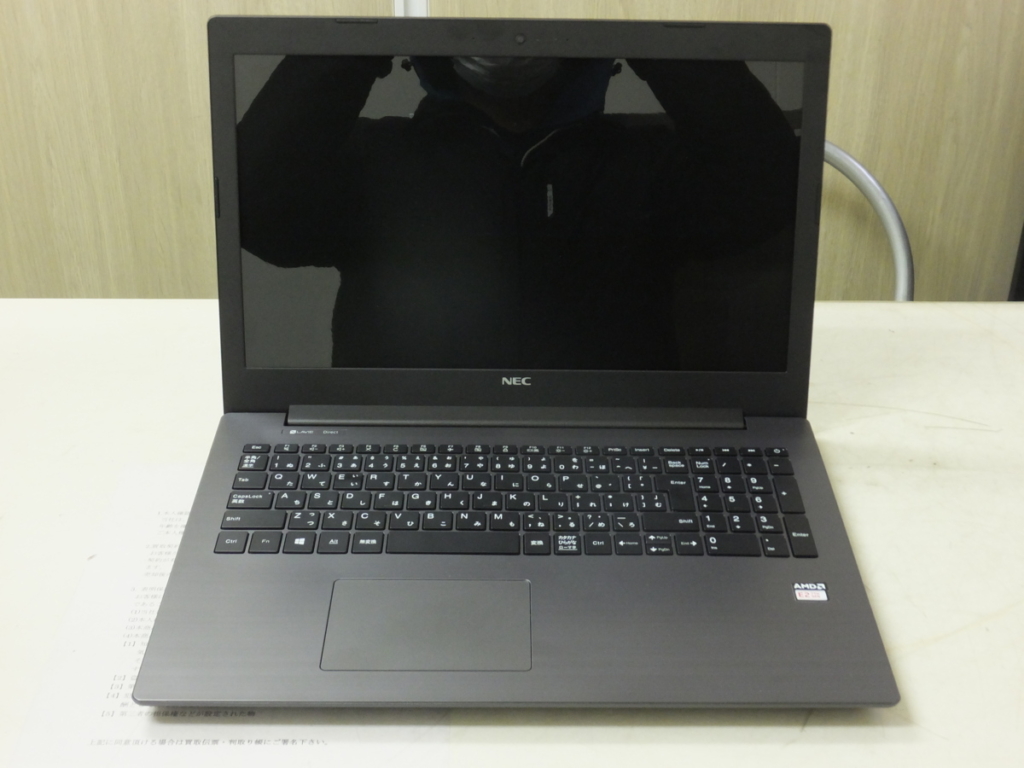 NEC LAVIE 15.6インチ02